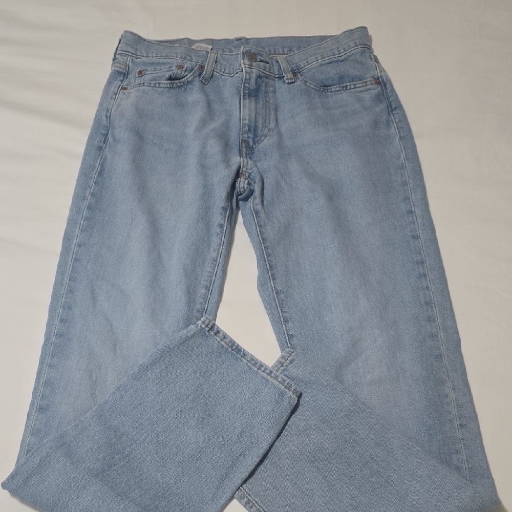 Levi's Women's Straight Leg Jeans in Light Blue